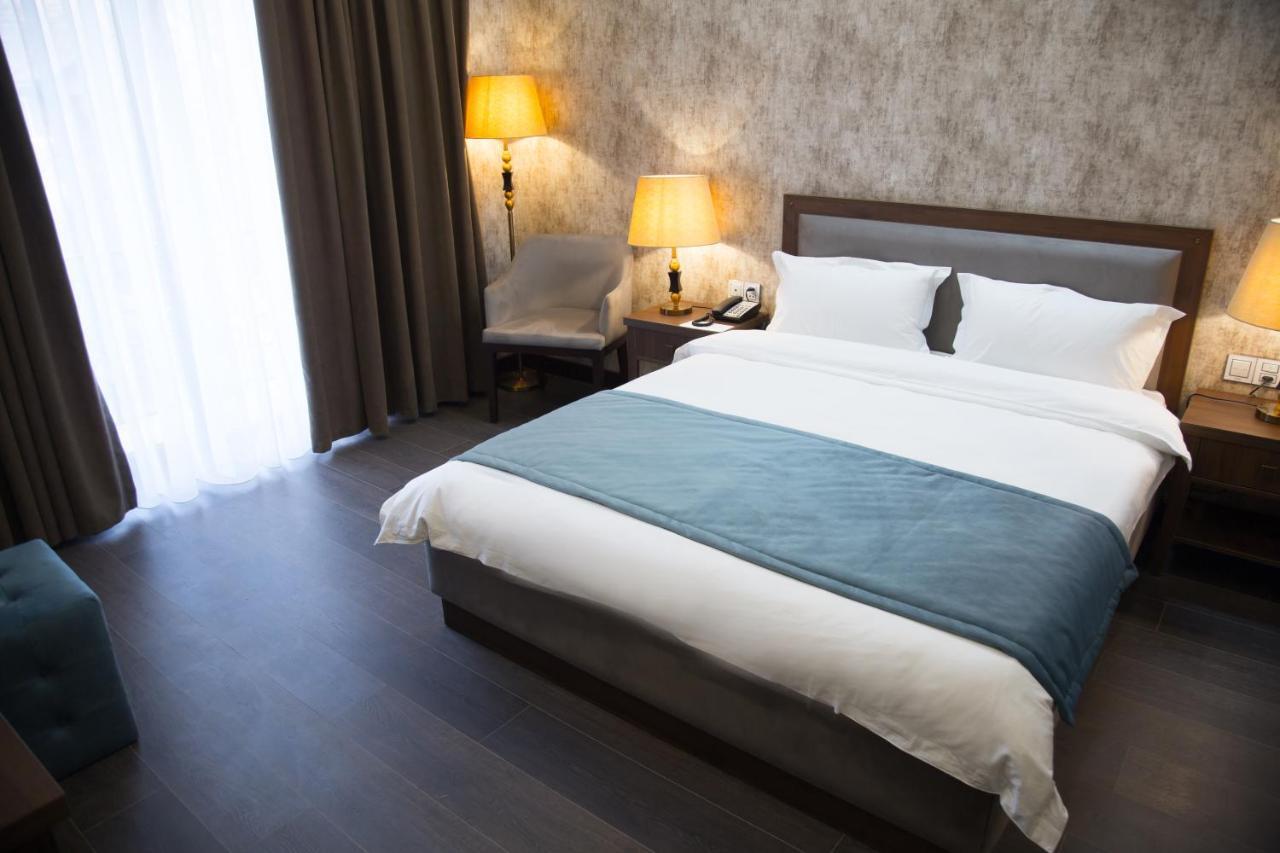 Macara Sheki City Hotel Екстер'єр фото