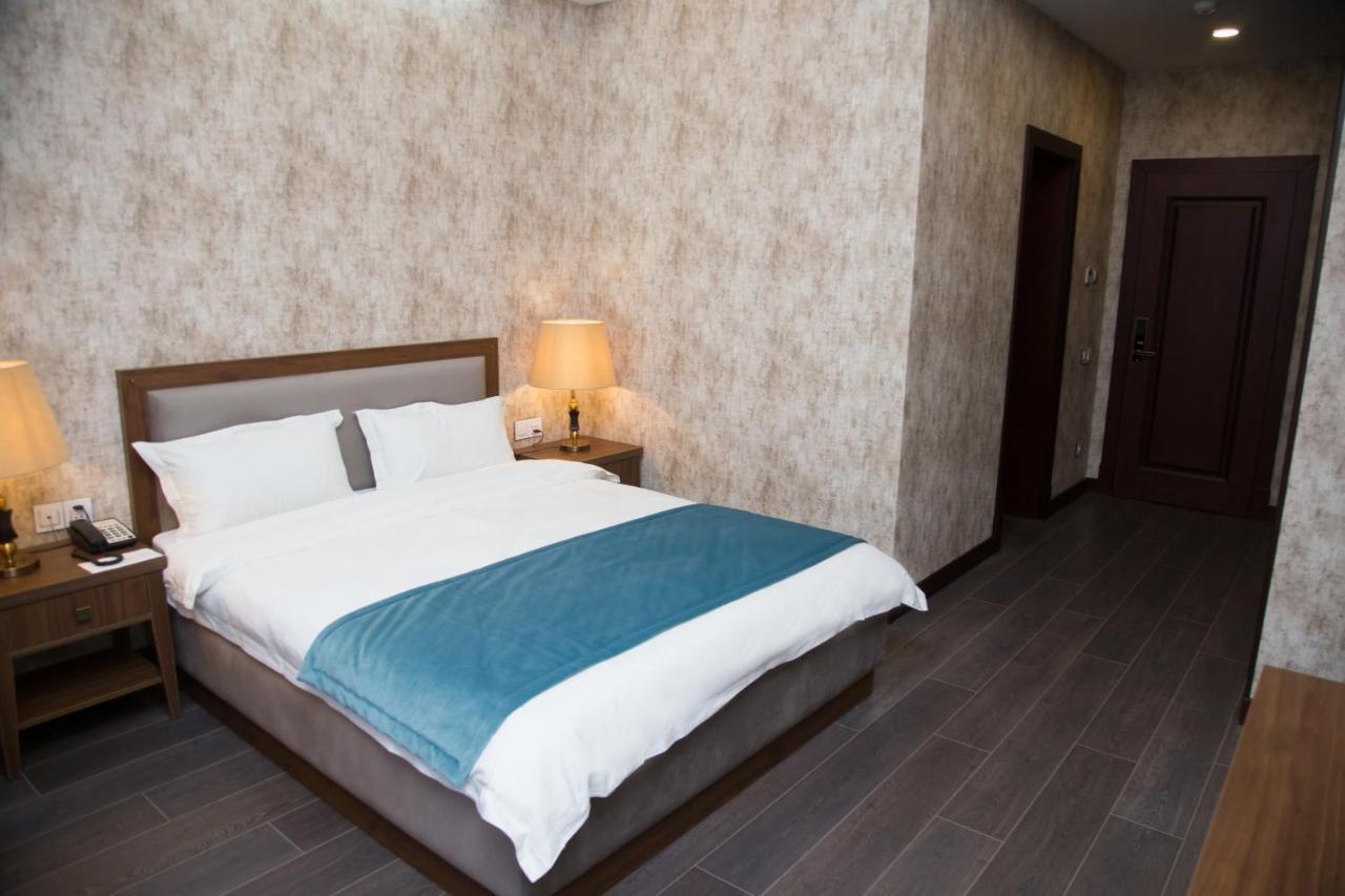 Macara Sheki City Hotel Екстер'єр фото