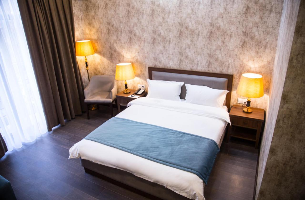 Macara Sheki City Hotel Екстер'єр фото